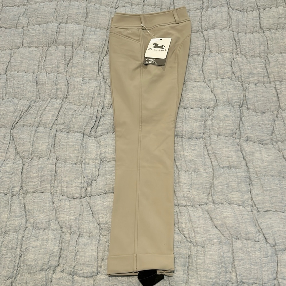 Girls show breeches